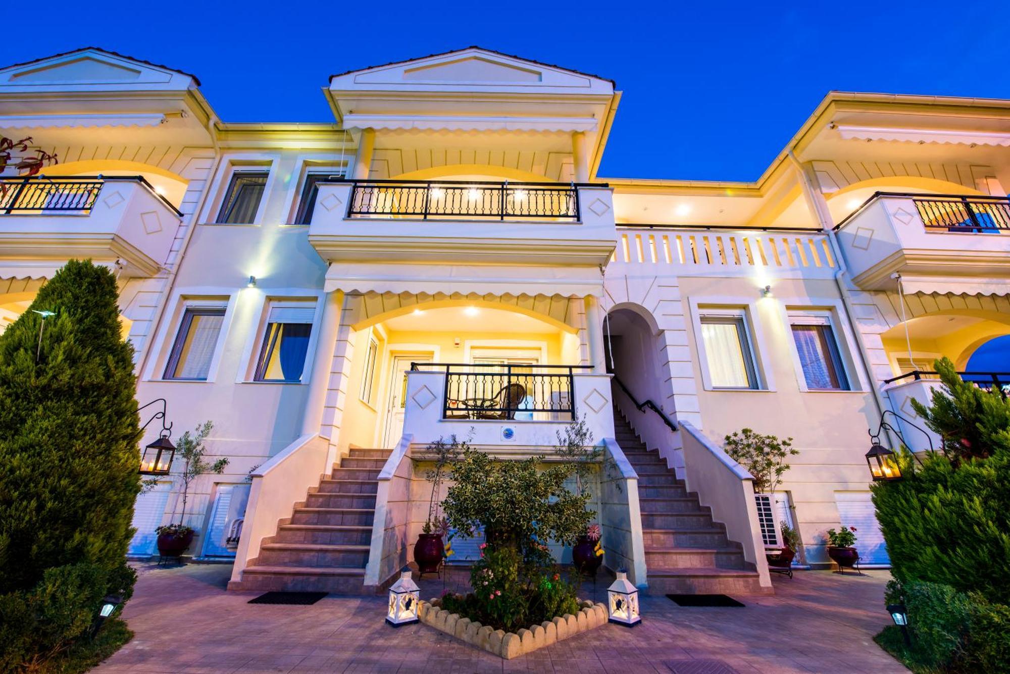 Mandani Villa Luxury Apartments 리메나스 외부 사진