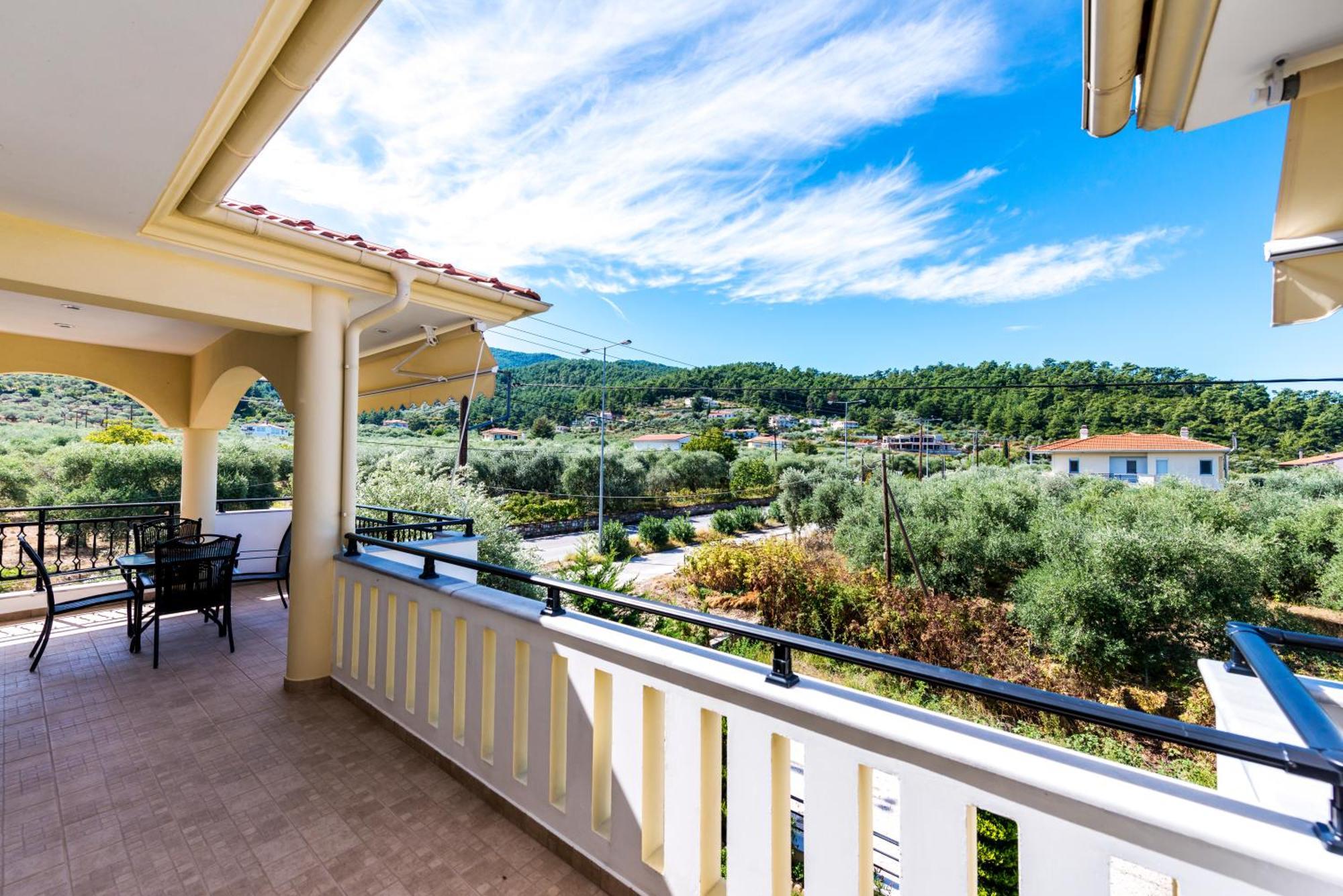 Mandani Villa Luxury Apartments 리메나스 외부 사진