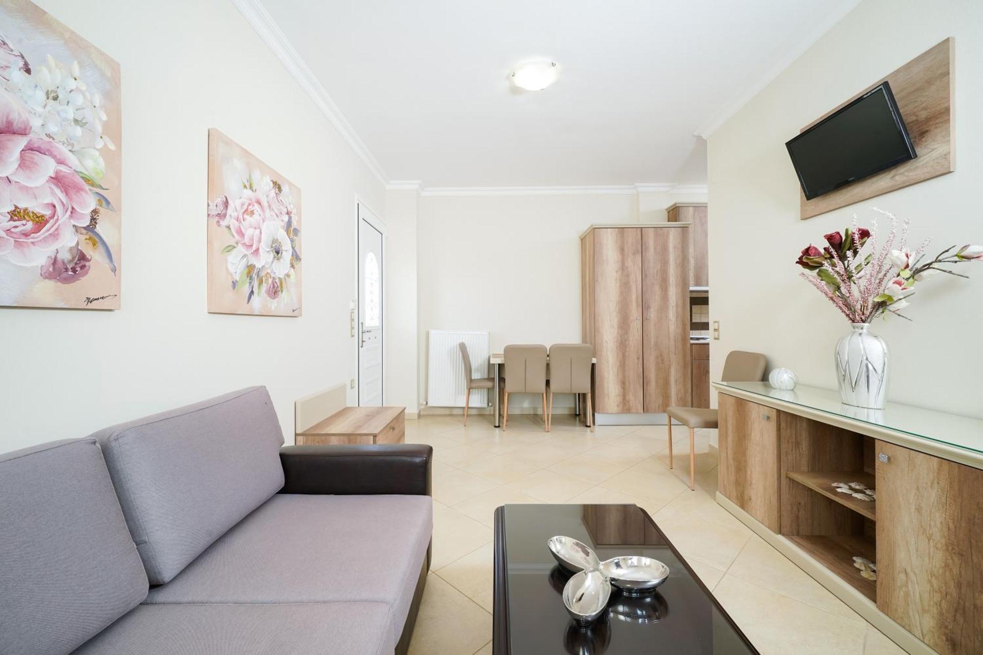 Mandani Villa Luxury Apartments 리메나스 외부 사진