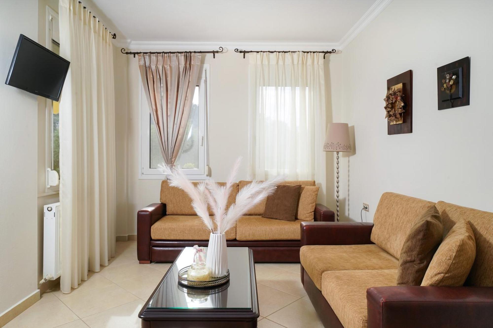Mandani Villa Luxury Apartments 리메나스 외부 사진