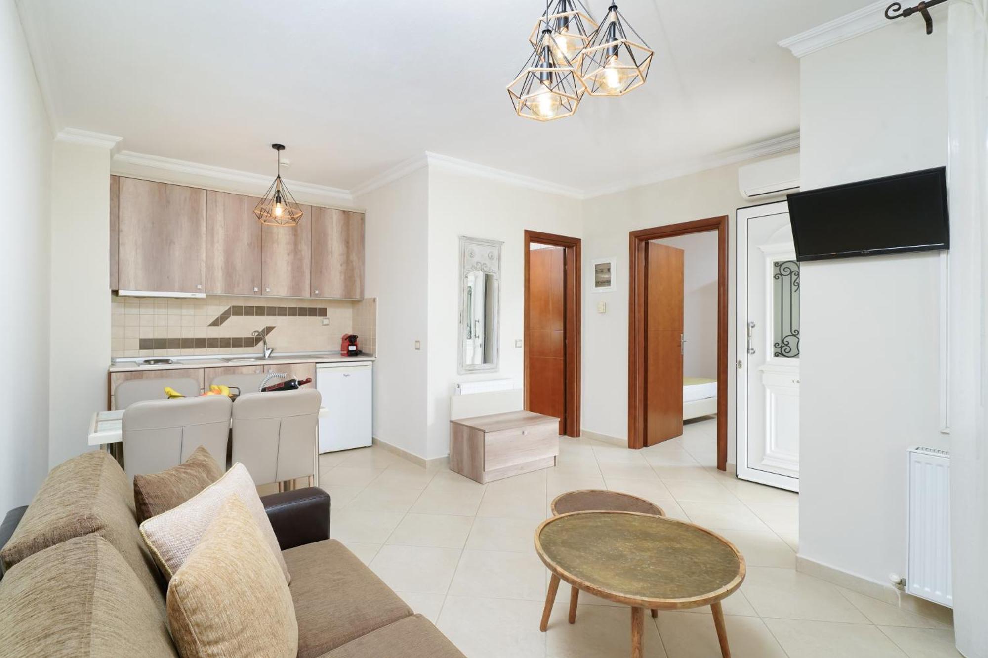 Mandani Villa Luxury Apartments 리메나스 외부 사진